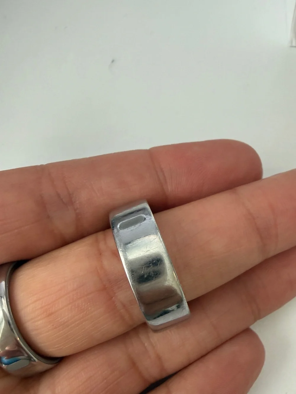 Oura Ring Gen 4 Silver Size 11 + Charger